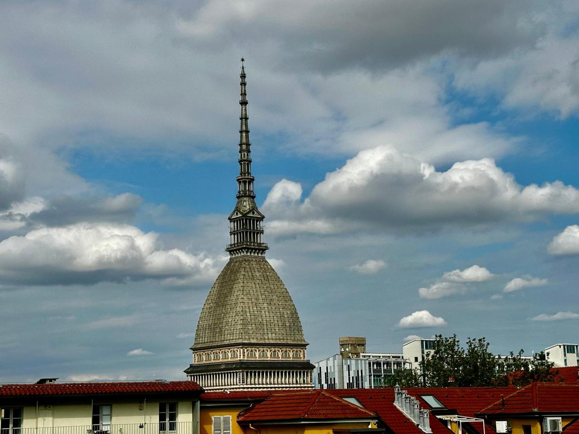 Appartamento Le Finestre Sulla Mole Torino Esterno foto