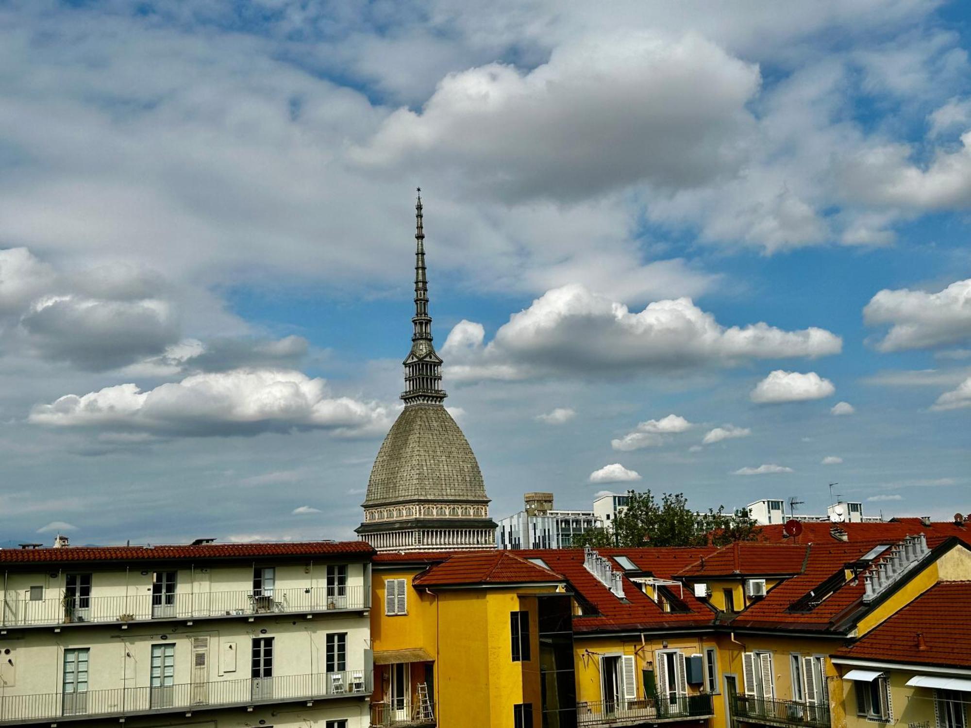 Appartamento Le Finestre Sulla Mole Torino Esterno foto