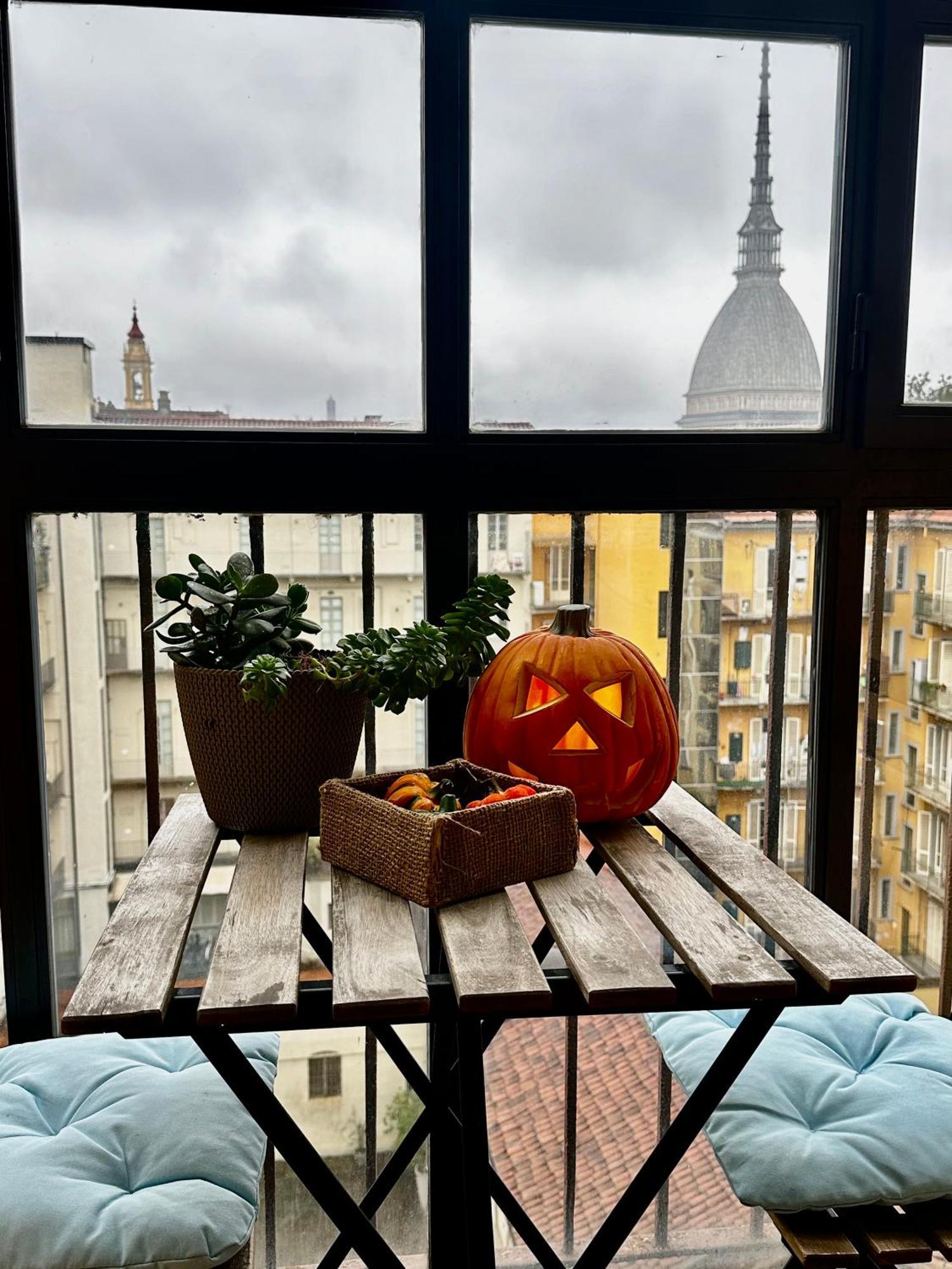 Appartamento Le Finestre Sulla Mole Torino Esterno foto